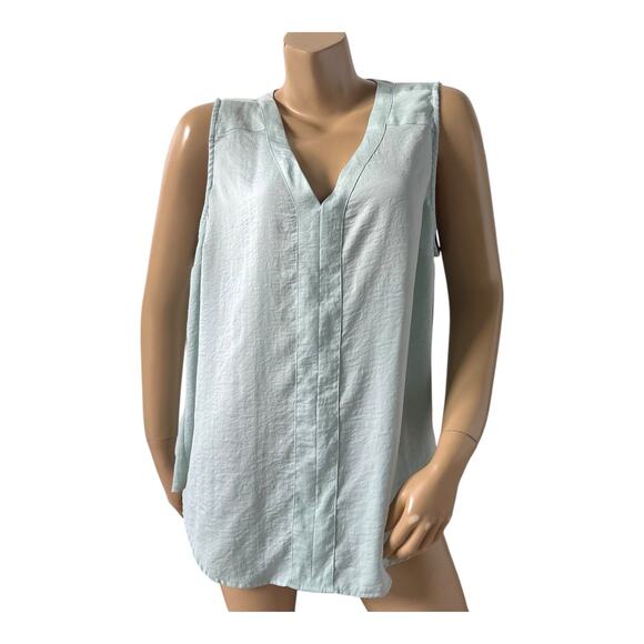 TORRID Womens Plus Size 1 (1X) Sleeveless Mint Green V Neck Tank Top Shirt - Picture 1 of 8